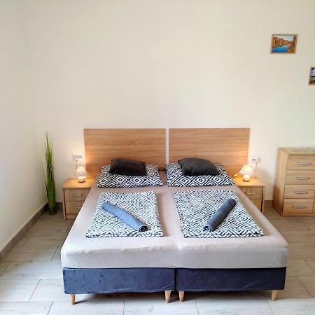 Panorama Apartman Vác Exteriör bild